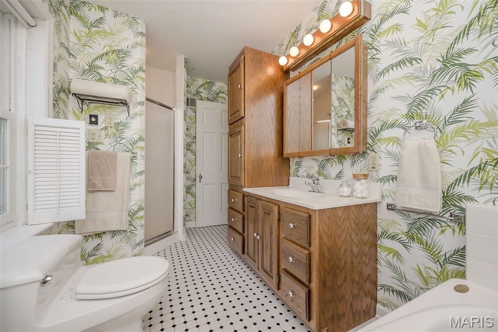 1140 South Geyer Road Kirkwood, MO 63122 - Photo 37 of 54