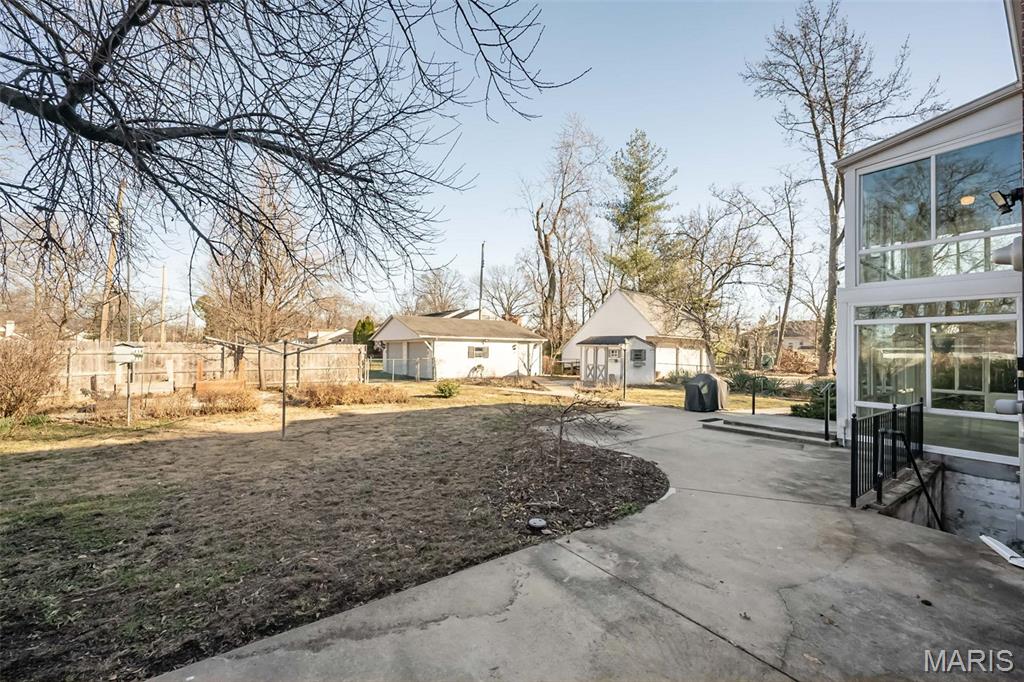 1140 South Geyer Road Kirkwood, MO 63122 - Photo 49 of 54