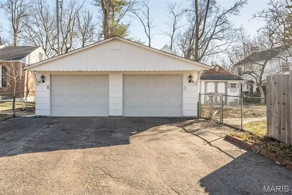 $595,000 | 1140 South Geyer Road, Kirkwood, MO 63122