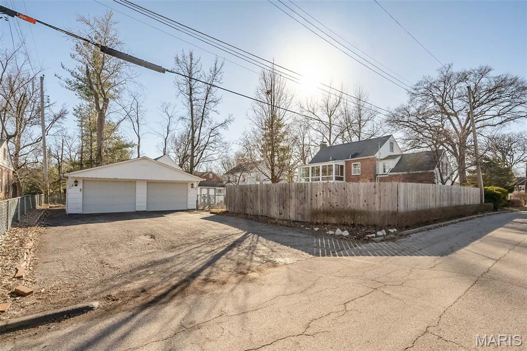 1140 South Geyer Road Kirkwood, MO 63122 - Photo 53 of 54