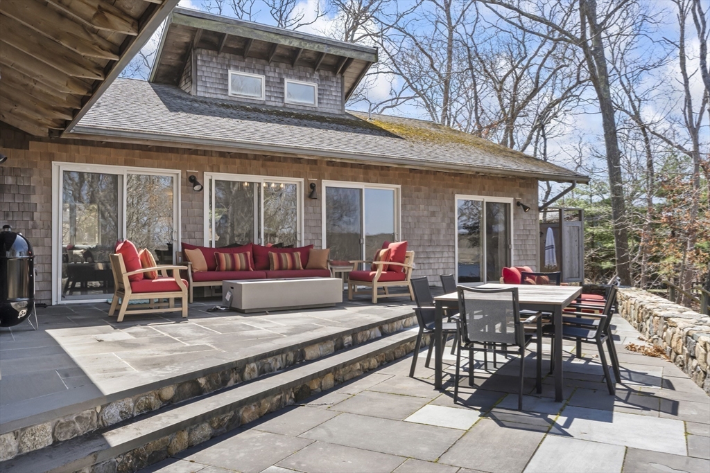 309 Barnes Road Oak Bluffs, MA 02557 - Photo 26 of 32