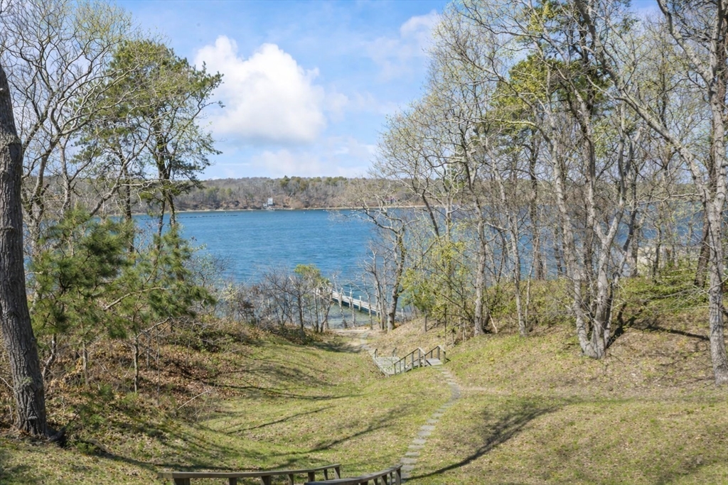 309 Barnes Road Oak Bluffs, MA 02557 - Photo 28 of 32