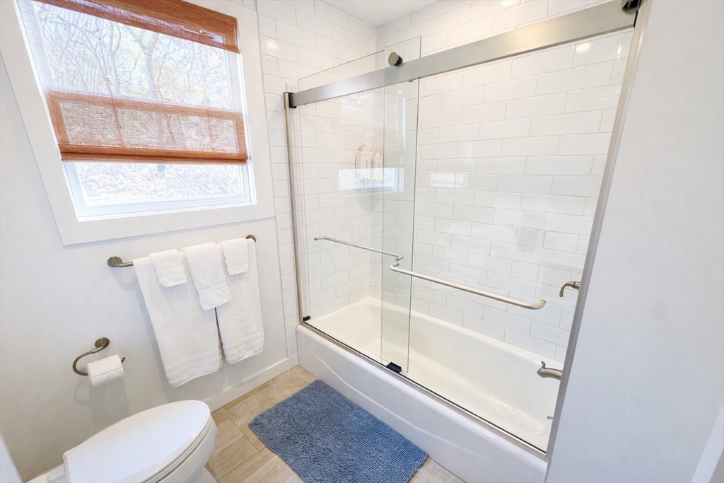 309 Barnes Road Oak Bluffs, MA 02557 - Photo 6 of 32