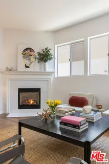 $1,149,000 | 511 San Vicente Boulevard, Unit 106, Santa Monica, CA 90402