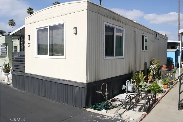 $130,000 | 16949 South Western Avenue, Unit 37, Gardena, CA 90247