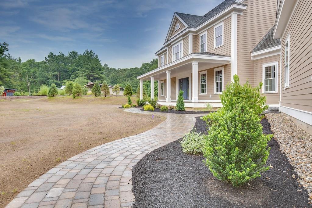 54 Deer Run Road Boxford, MA 01921 - Photo 4 of 34