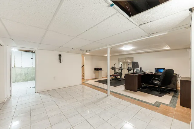 a view of a livingroom with furniture