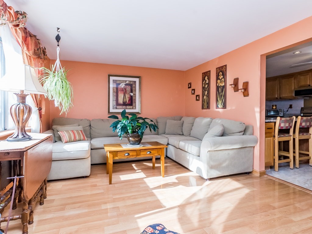 58 Burns Road Marlborough, MA 01752 - Photo 5 of 37 Gallery Image 5