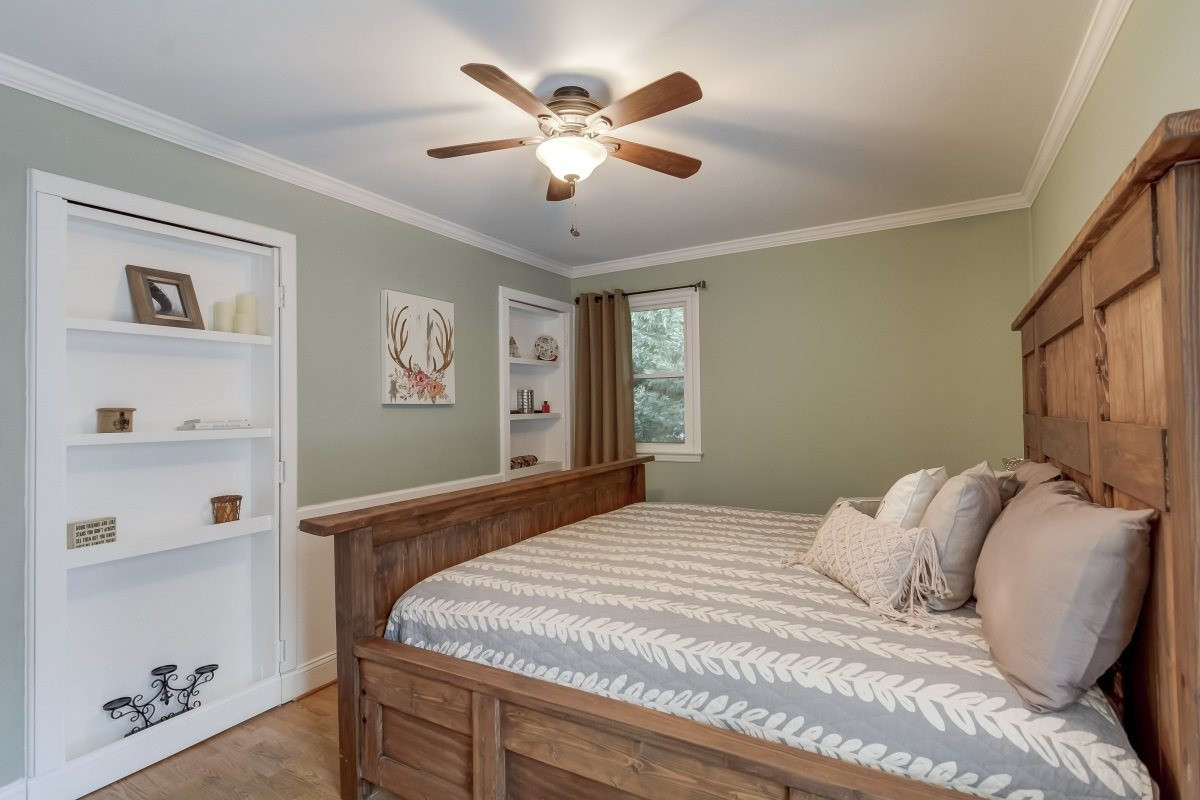 429 East Millbrook Road Raleigh, NC 27609 - Photo 17 of 25 Photo 17