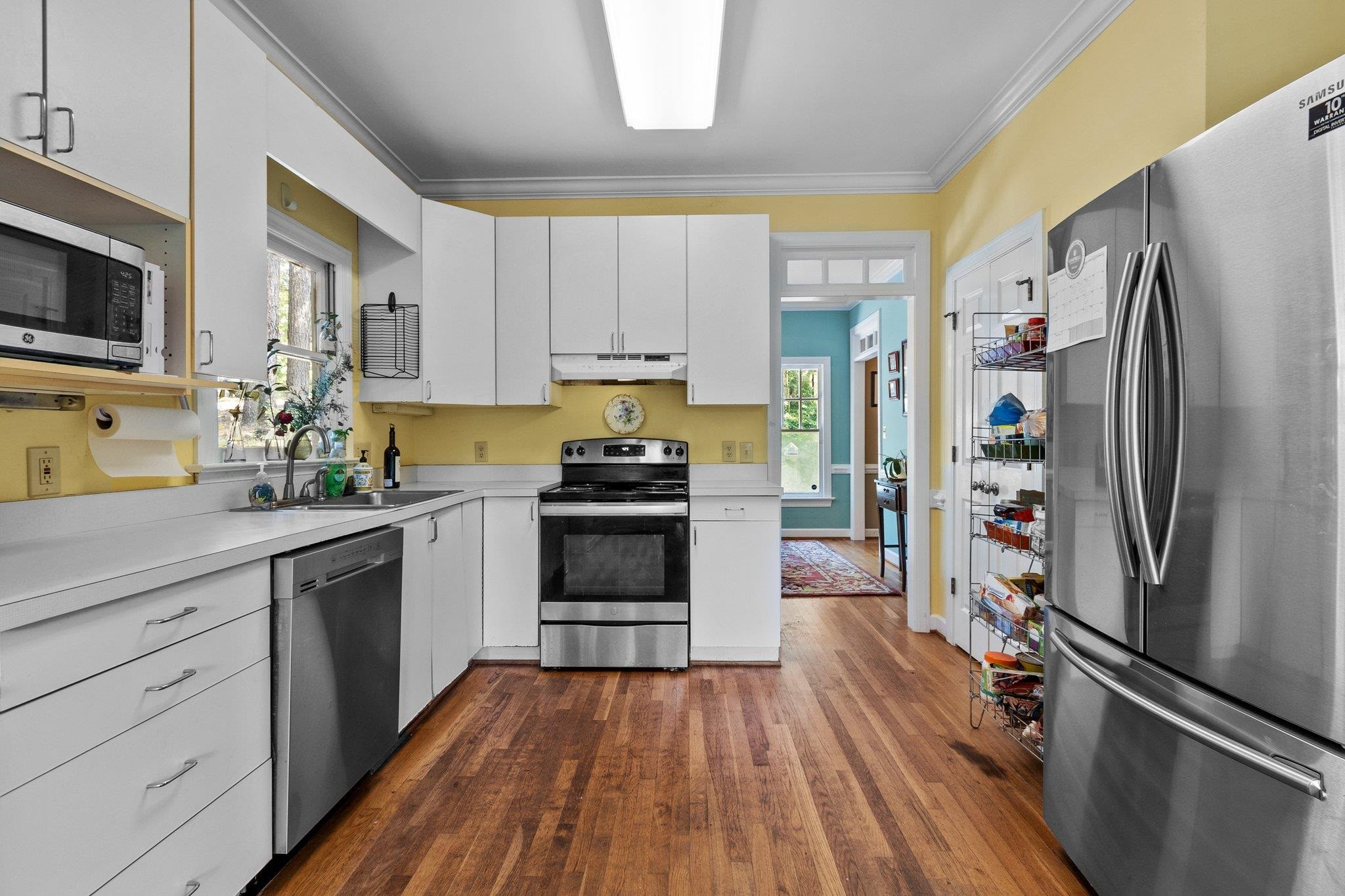 2516 Ashley Court Raleigh, NC 27607 - Photo 16 of 48 Photo 16