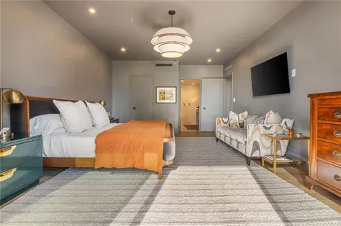 $1,399,900 | 2660 Peachtree Road Northwest, Unit 6H, Atlanta, GA 30305