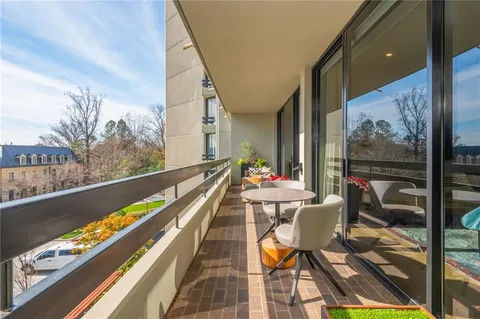 $1,399,900 | 2660 Peachtree Road Northwest, Unit 6H, Atlanta, GA 30305