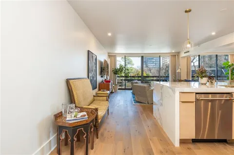 $1,399,900 | 2660 Peachtree Road Northwest, Unit 6H, Atlanta, GA 30305