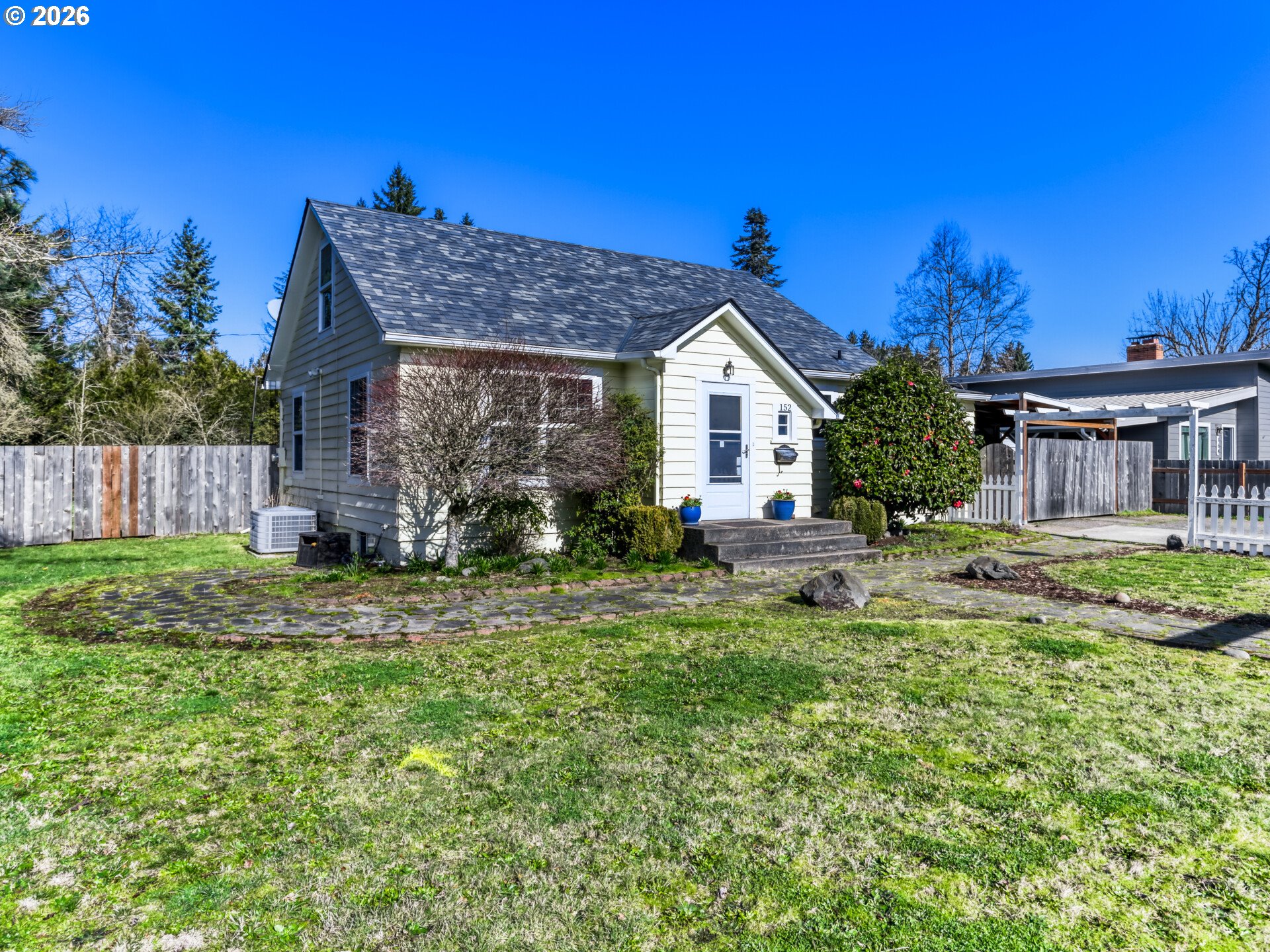 152 Northeast 5th Avenue Canby, OR 97013 - Photo 3 of 42