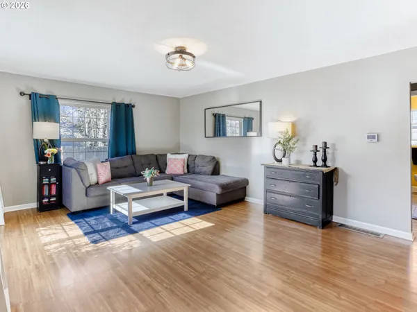 $539,000 | 152 Northeast 5th Avenue, Canby, OR 97013