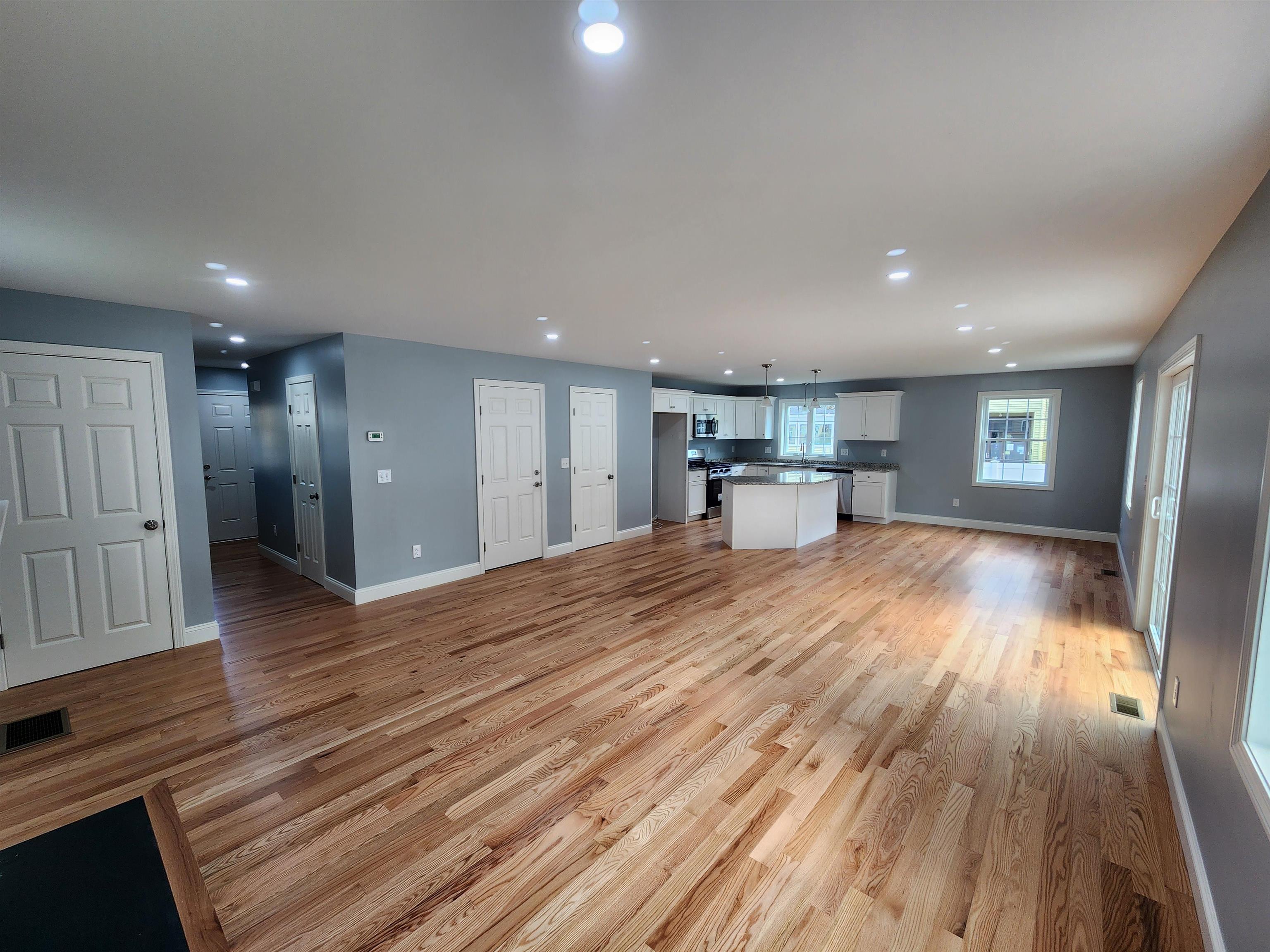 21 Library Street Hudson, NH 03051 - Photo 9 of 20