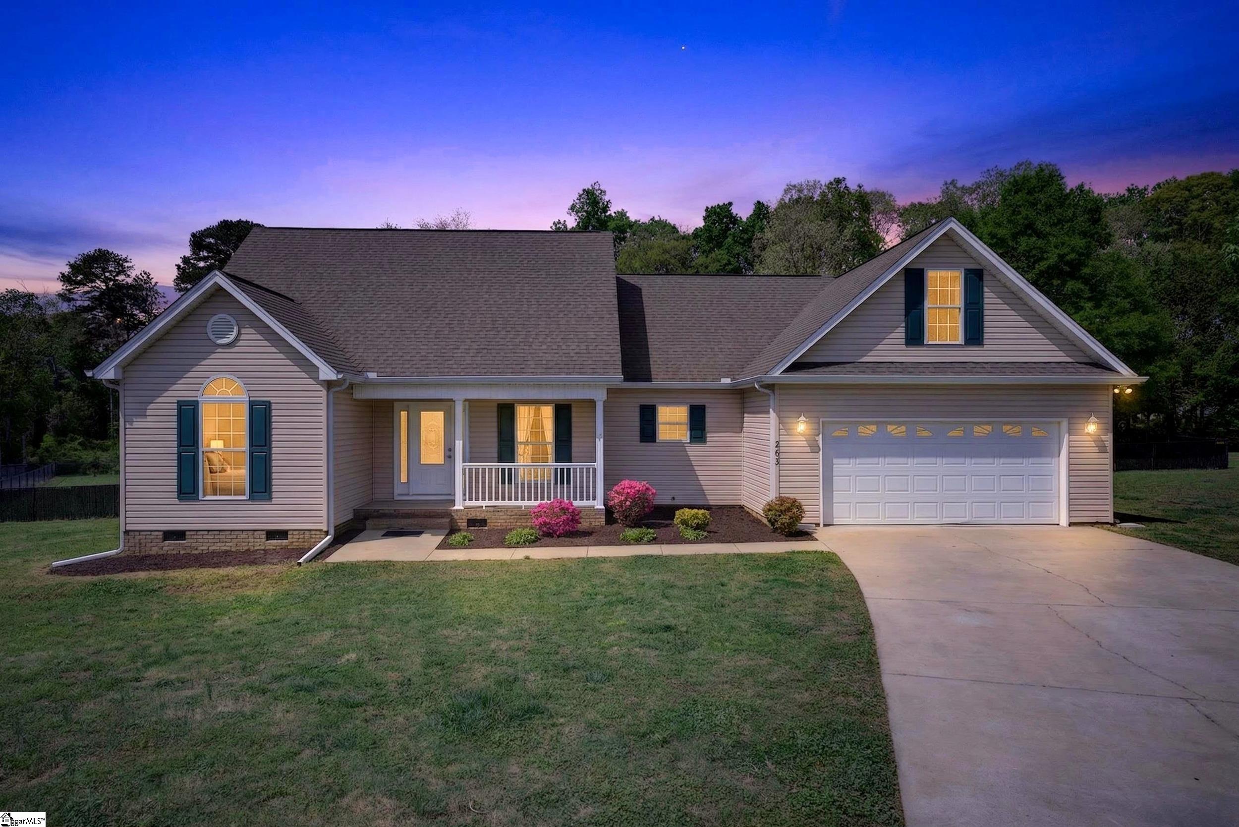 262 Proffitts Way Inman, SC 29349 - Photo 1 of 40 Gallery Image 1