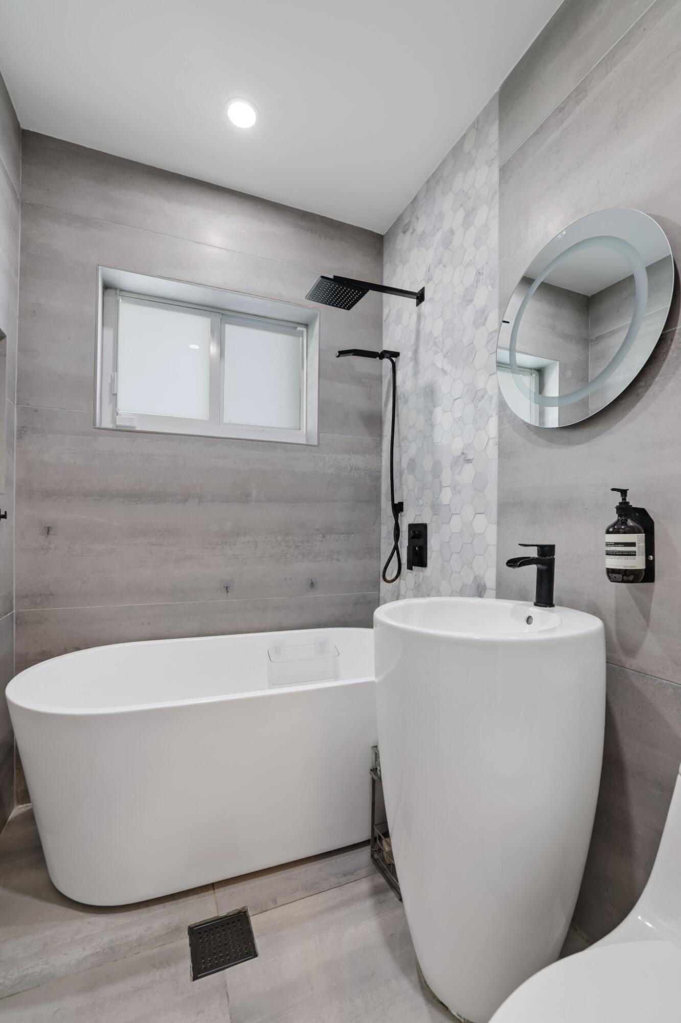 5830 Southwest 51st Terrace Miami, FL 33155 - Photo 30 of 62 5830 Southwest 51st Terr - 27.jpg-SMALL