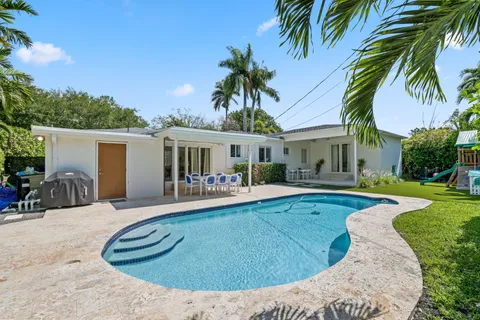 $2,075,000 | 5830 Southwest 51st Terrace, Miami, FL 33155