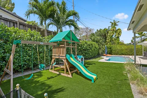 $2,075,000 | 5830 Southwest 51st Terrace, Miami, FL 33155