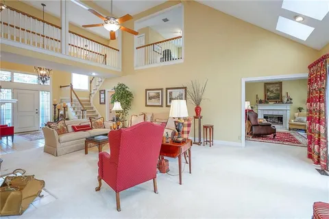 $625,000 | 4516 West 125th Street, Leawood, KS 66209