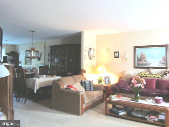 9403 Woodbridge Road Philadelphia, PA 19114 - Photo 3 of 24 Living Room
