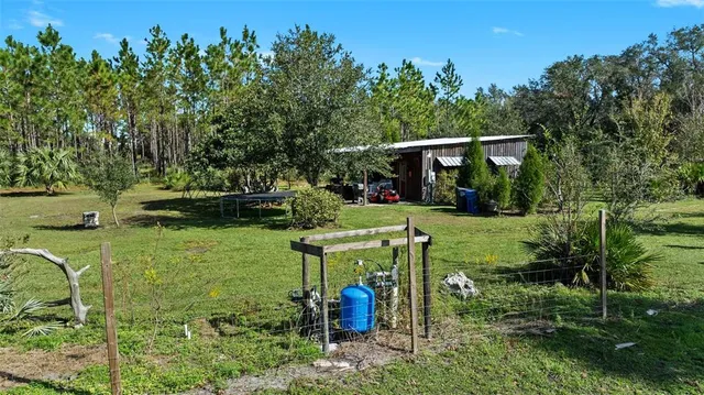 $399,950 | 18105 Bethlehem Road, Lithia, FL 33547