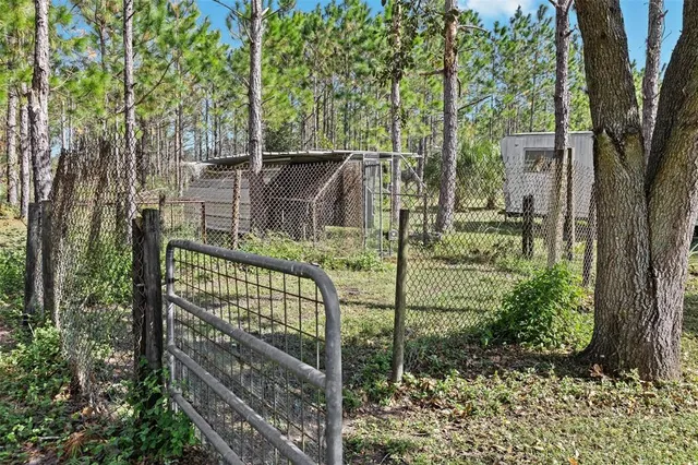 $399,950 | 18105 Bethlehem Road, Lithia, FL 33547