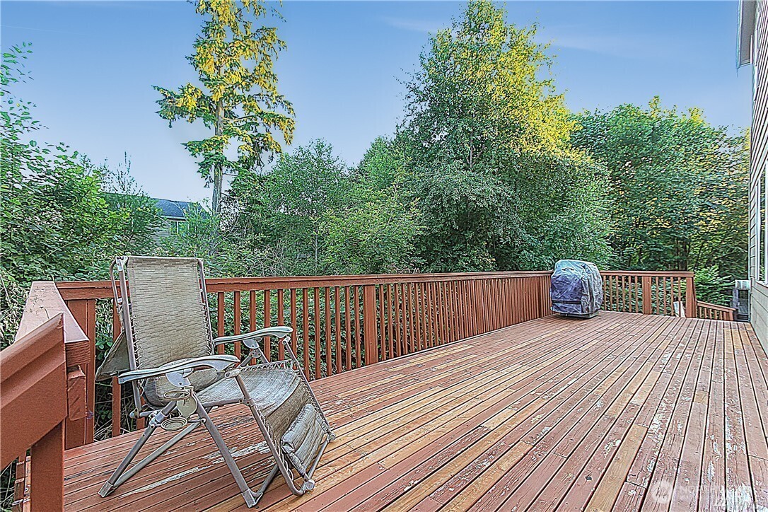 2422 Stafford Way Bothell, WA 98012 - Photo 17 of 18