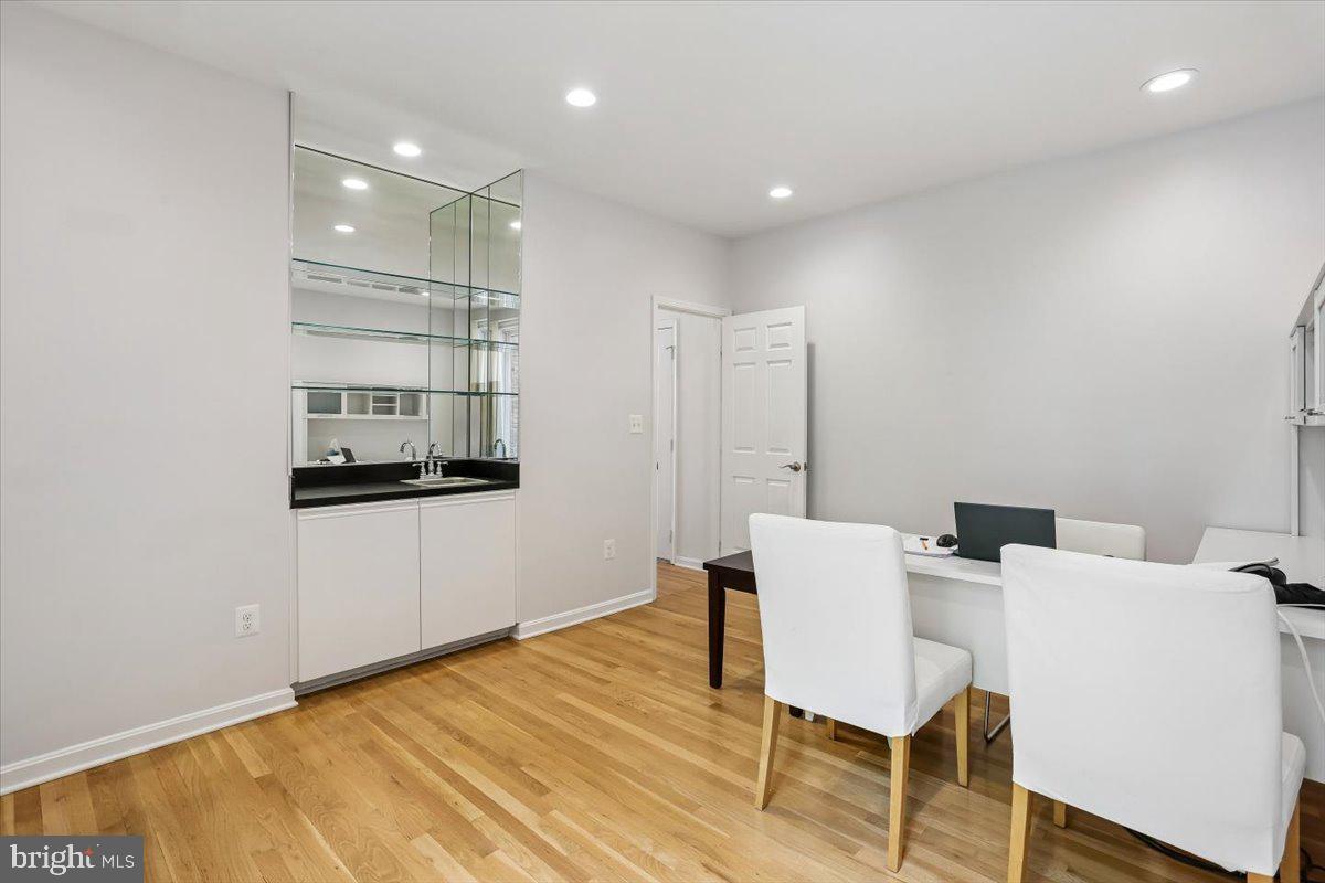 6113 Goldtree Way Bethesda, MD 20817 - Photo 26 of 75