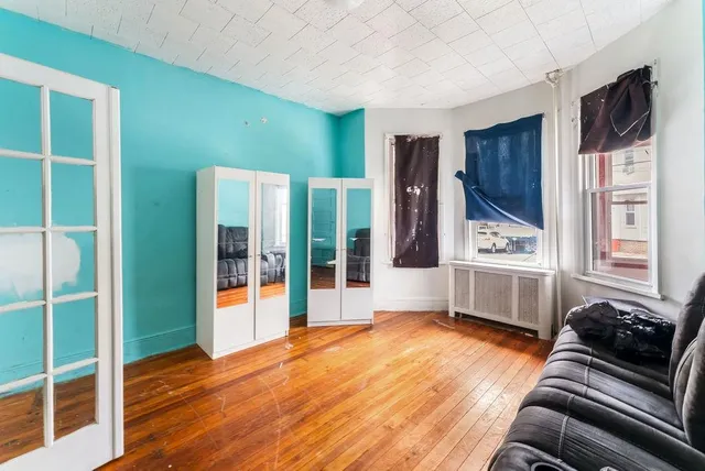 $689,000 | 914 19th Street, Union City, NJ 07087