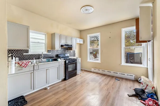 $689,000 | 914 19th Street, Union City, NJ 07087