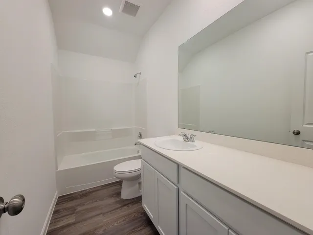 $2,200 | 15711 Vista Sutton Drive, Cypress, TX 77433