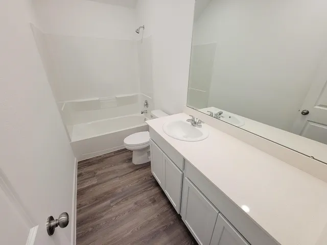 $2,200 | 15711 Vista Sutton Drive, Cypress, TX 77433