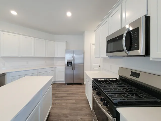 $2,200 | 15711 Vista Sutton Drive, Cypress, TX 77433