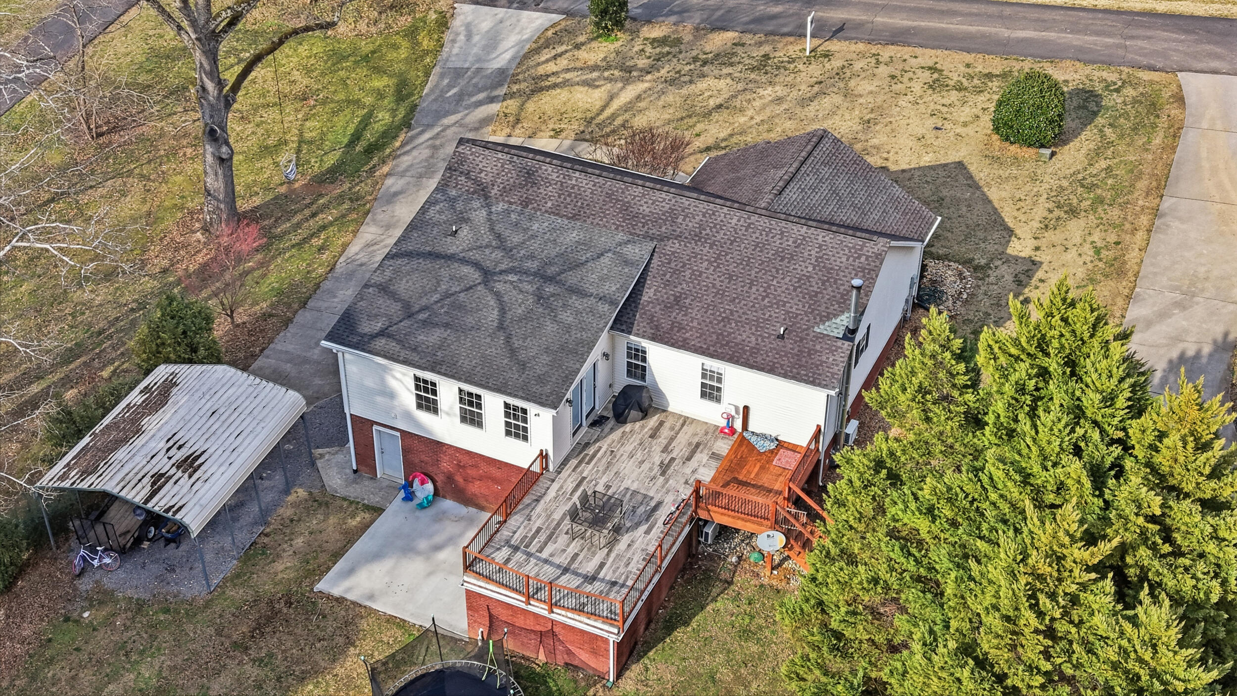 210 Hiwassee Drive Charleston, TN 37310 - Photo 32 of 41 32_210 hiwassee dr drone-4