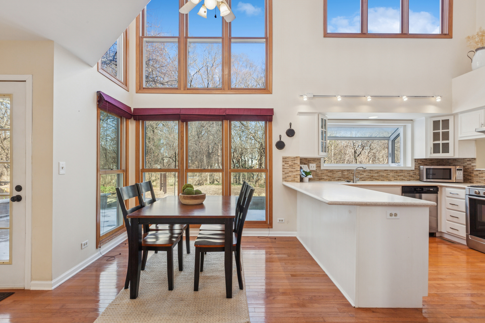 N655 Courtney Lane Winfield, IL 60190 - Photo 10 of 31