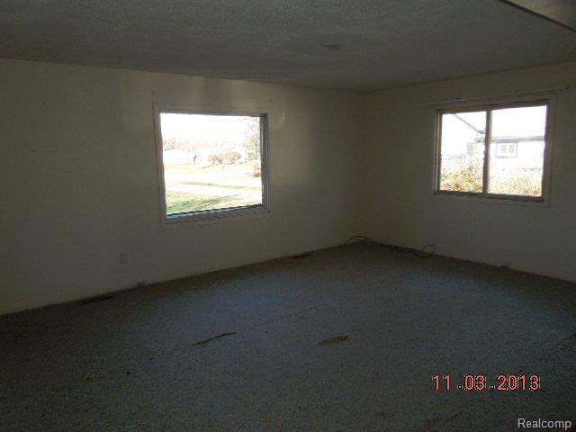 16525 Beech Daly Road Taylor, MI 48180 - Photo 2 of 11 002.JPG
