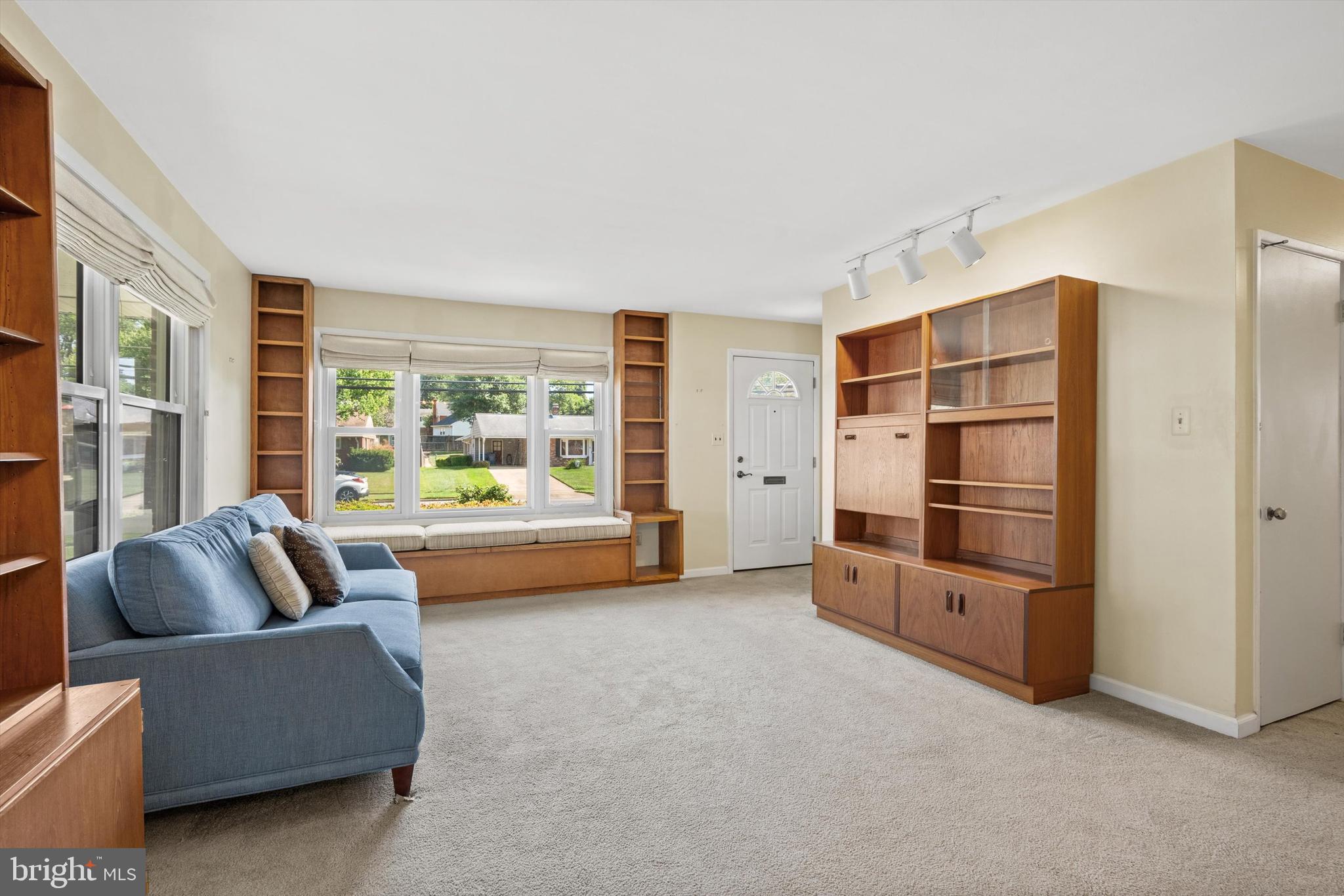 5308 Inverchapel Road Springfield, VA 22151 - Photo 3 of 28 Living room view #2
