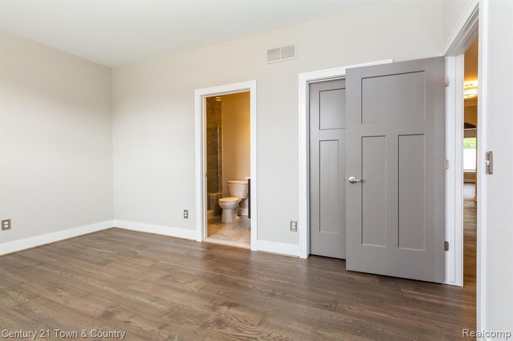 1013 Birkshire Ridge Rochester Hills, MI 48307 - Photo 27 of 47