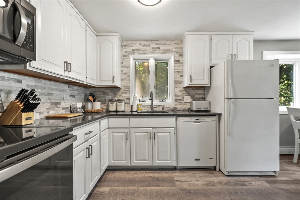 16 Fairmeadow Road Wilmington, MA 01887 - Photo 6 of 36 Gallery Image 6
