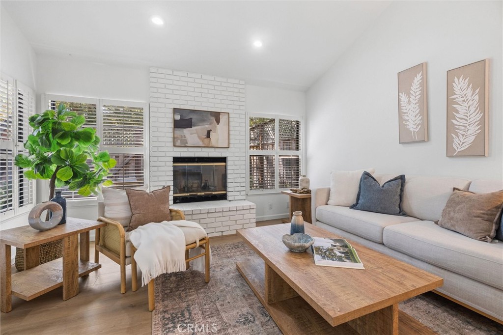 137 Redding Road, Unit B Campbell, CA 95008 - Photo 7 of 36