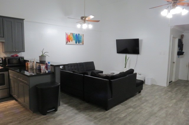 2904 Old Houston Road, Unit 4 Huntsville, TX 77340 - Photo 5 of 11