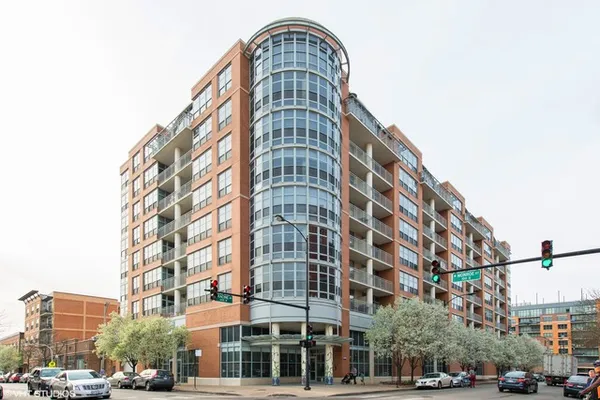 $3,950 | 1200 West Monroe Street, Unit 713, Chicago, IL 60607