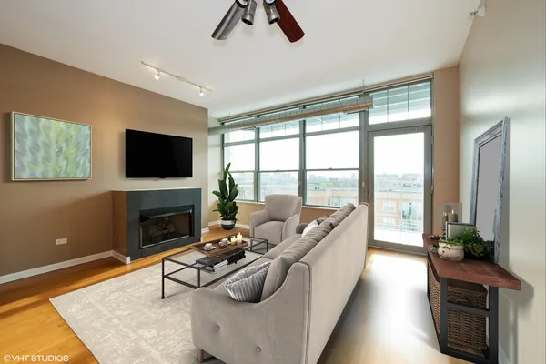 $3,950 | 1200 West Monroe Street, Unit 713, Chicago, IL 60607