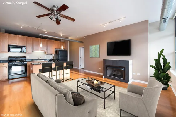 $3,950 | 1200 West Monroe Street, Unit 713, Chicago, IL 60607