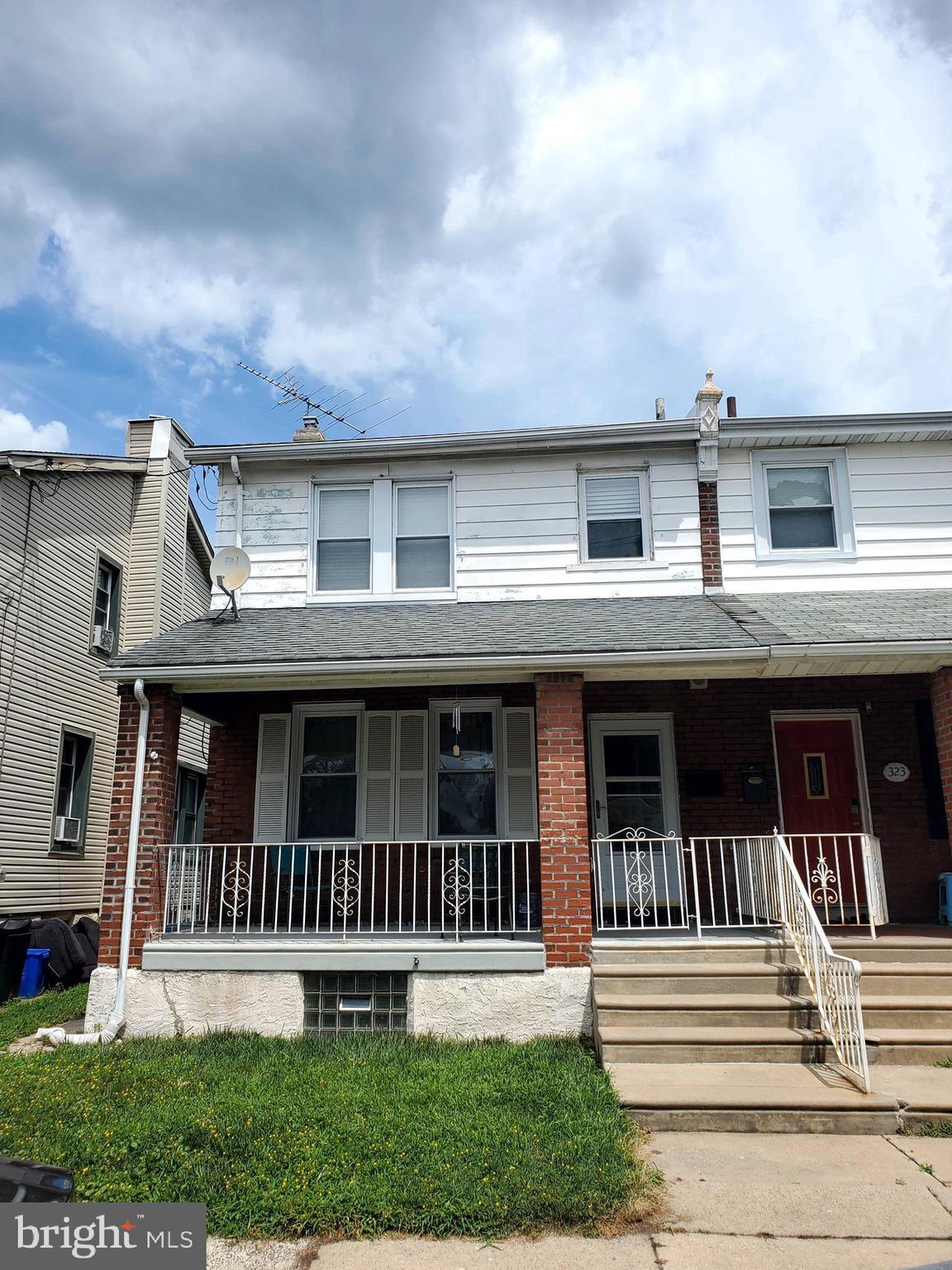 321 Dalton Street Philadelphia, PA 19111 - Photo 2 of 21