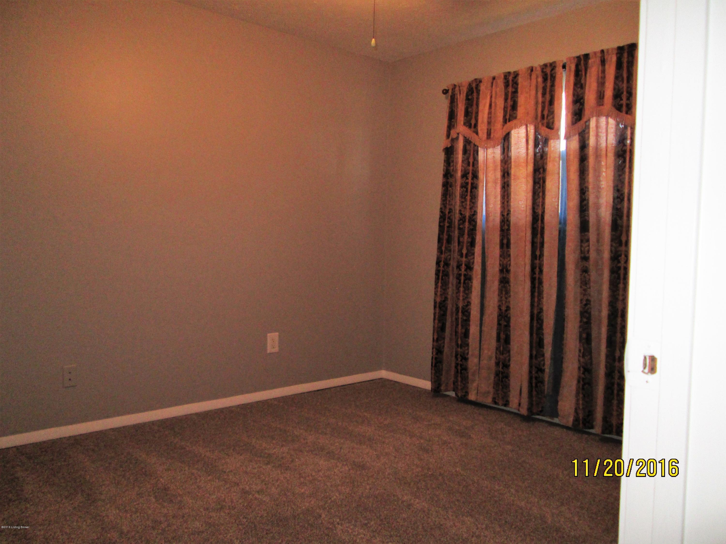 542 Overlook Road Louisville, KY 40229 - Photo 7 of 15 Master Bedroom with new carpet 11-19-16