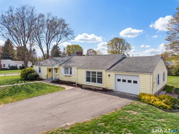 $755,000 | 46 Lynde Street, Old Saybrook, CT 06475