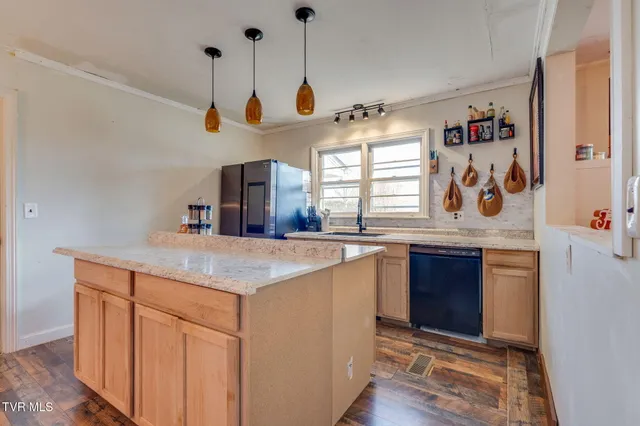 $259,000 | 107 College View Drive, Greeneville, TN 37745